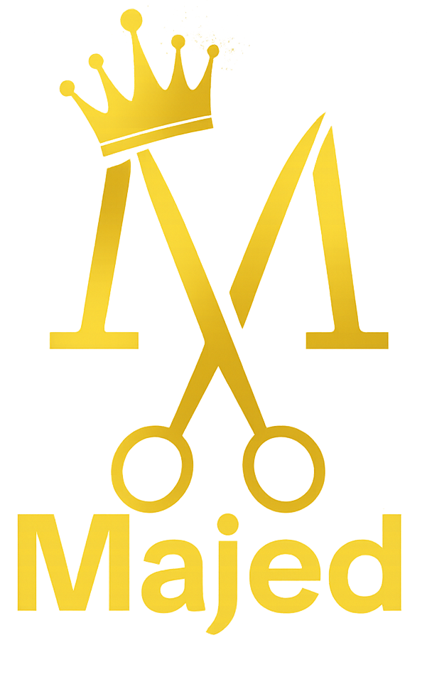 Variante de logotipo dorado con corona y nombre Majed.